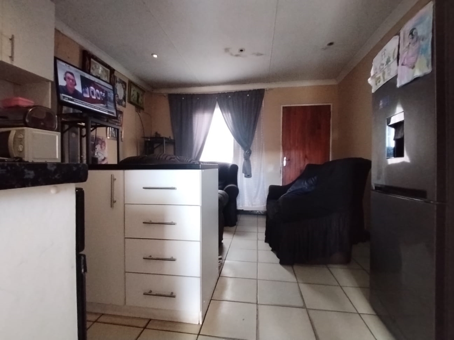 2 Bedroom Property for Sale in Pelican Park Western Cape